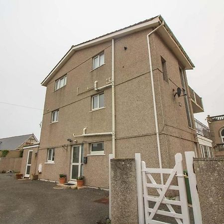 Clifton Villa 뉴키 외부 사진