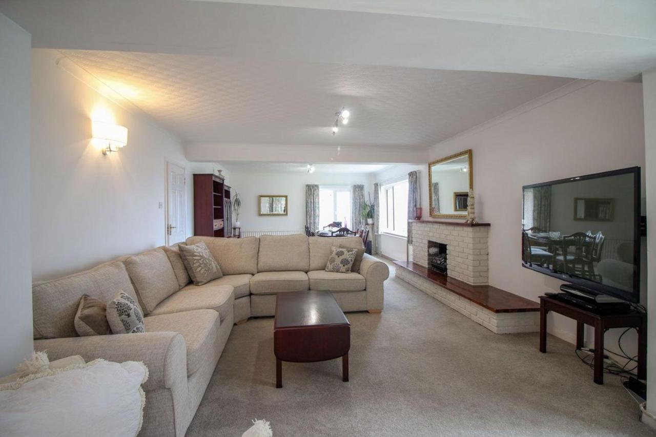Clifton Villa 뉴키 외부 사진