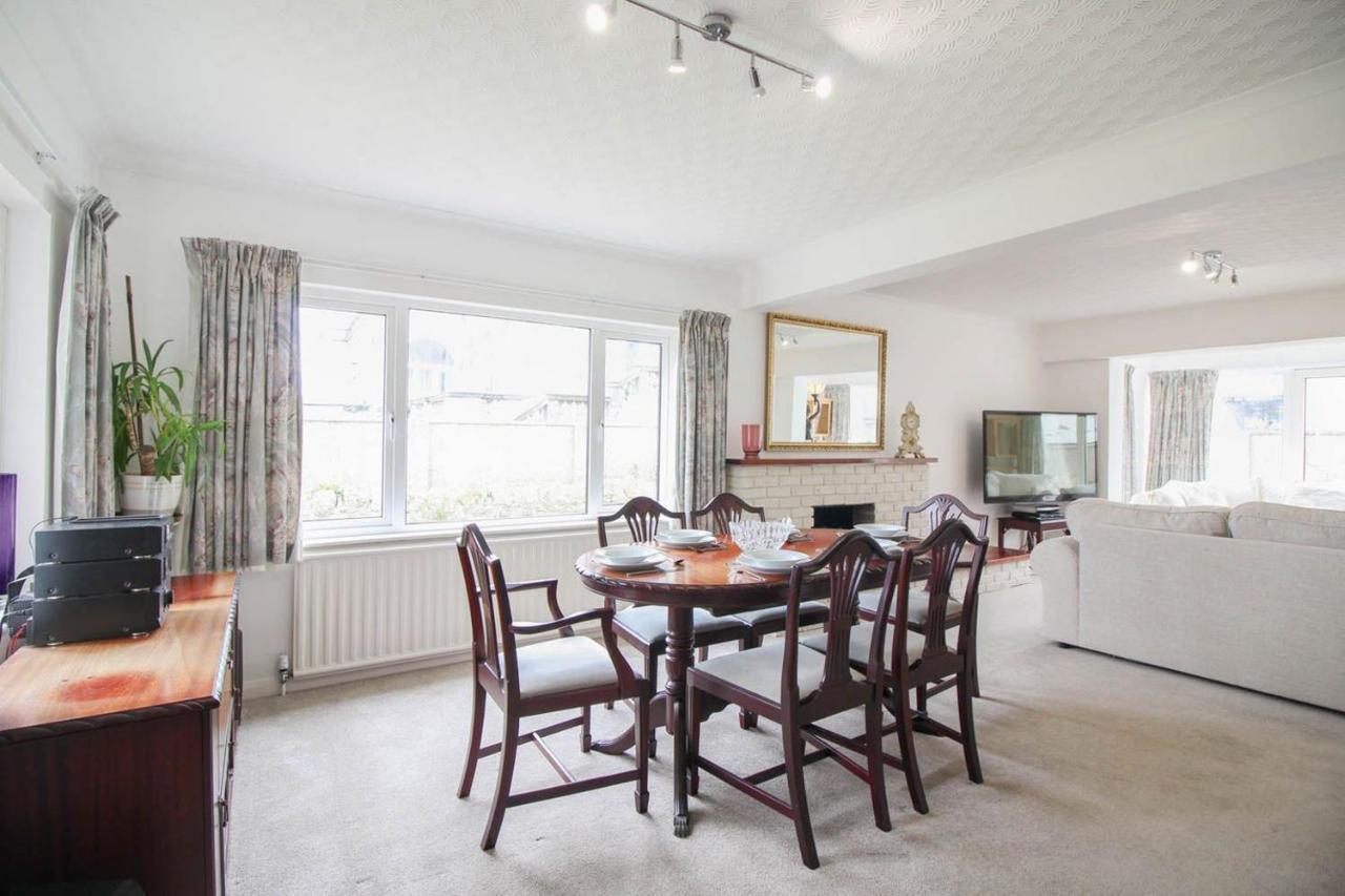 Clifton Villa 뉴키 외부 사진